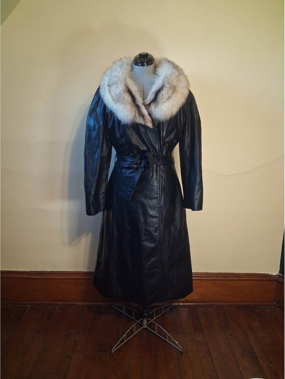 1970s Long Leather Jacket With Fox Fur Collar Sz 18 Large